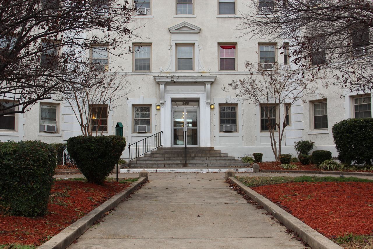 Front Entrance of Liberty Circle Apartments