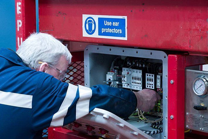 Deebridge Electrical Engineers - Onsite Services Deebridge Electrical Engineers - Onsite Services