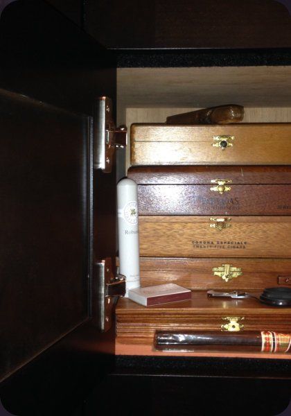 Stray Cat Lounge Cigar Locker Rental