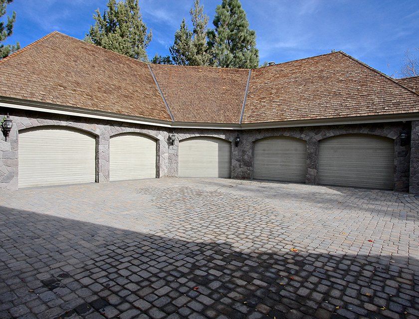 Aluminum Garage Doors | Westerly , RI | New London, CT | Narangansett, RI | Old Saybrook, CT