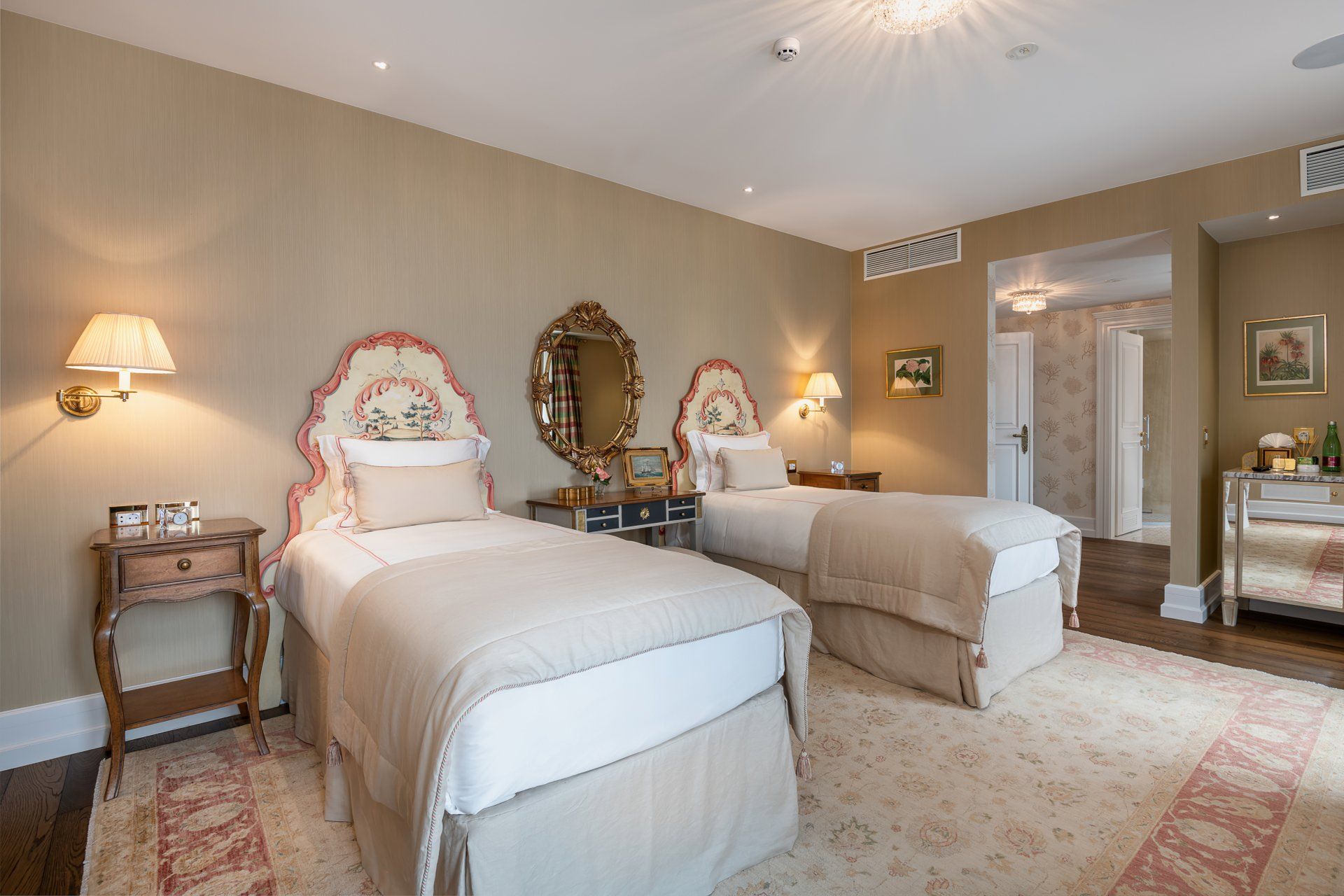 Villa Korta Katarina Suite 102: 
A Shared Retreat with Traditional Charm