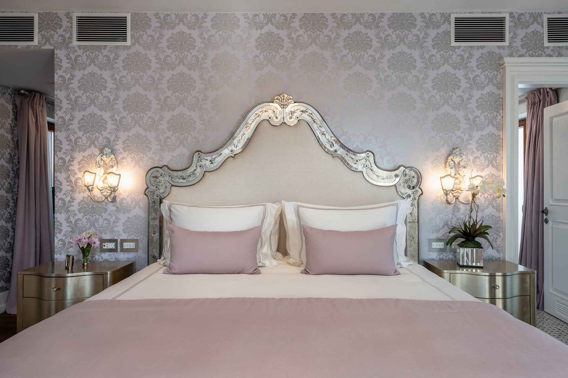 Suite 201: A Coastal Retreat in Bloom