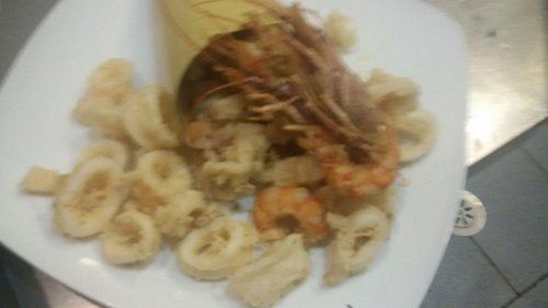 calamari e gamberi fritti