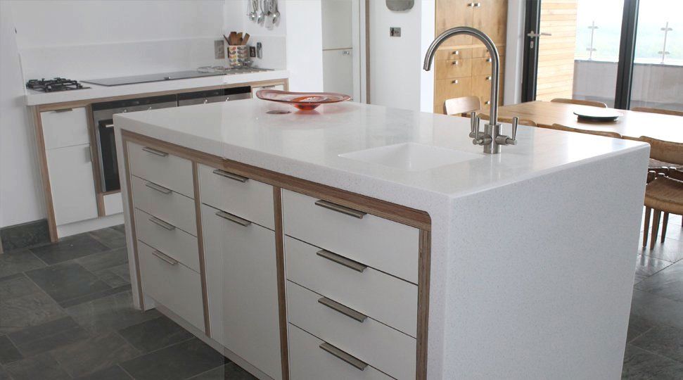 JOINERY CONTRACTOR