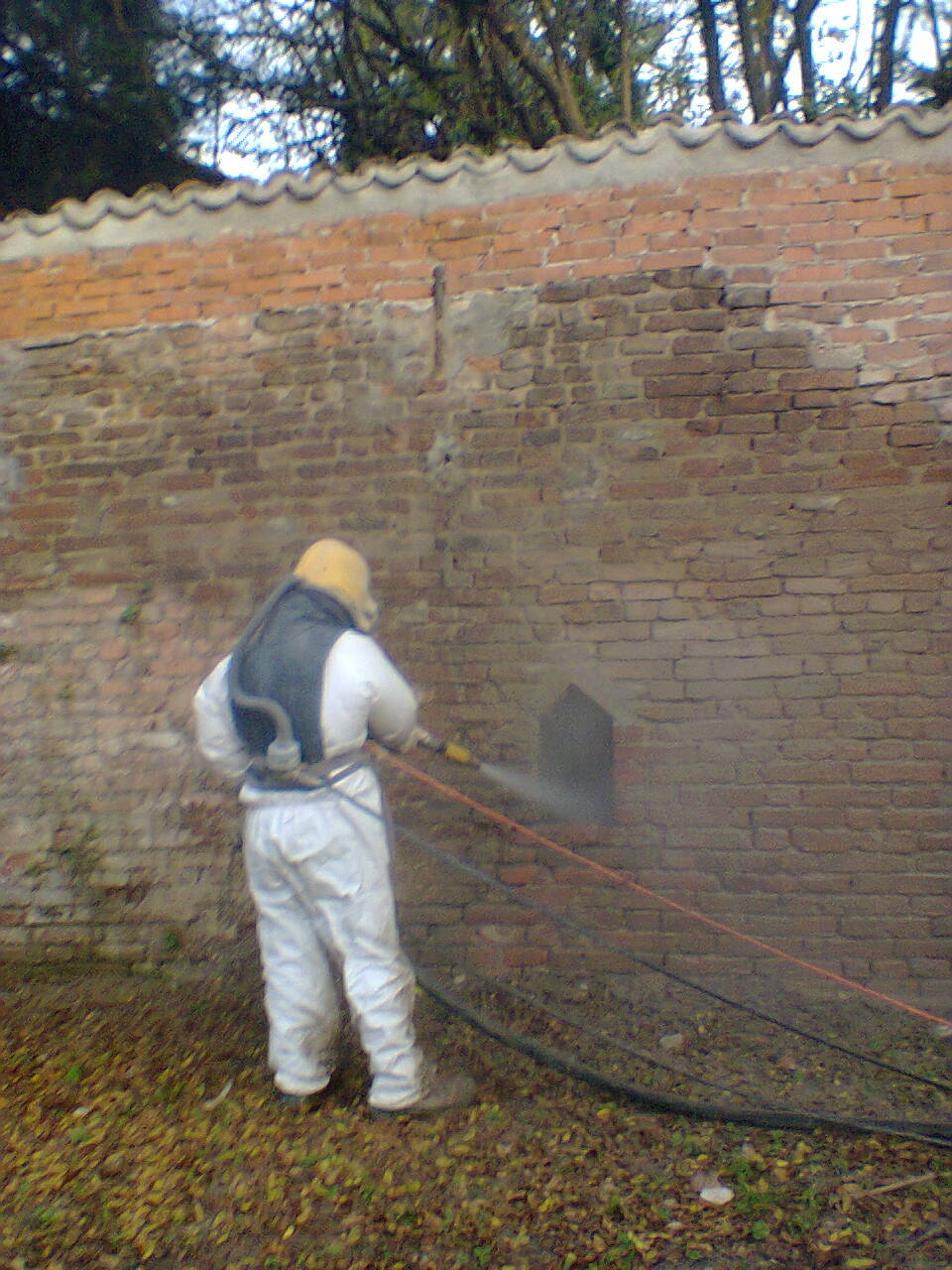 parete privata in fase di restauro 1