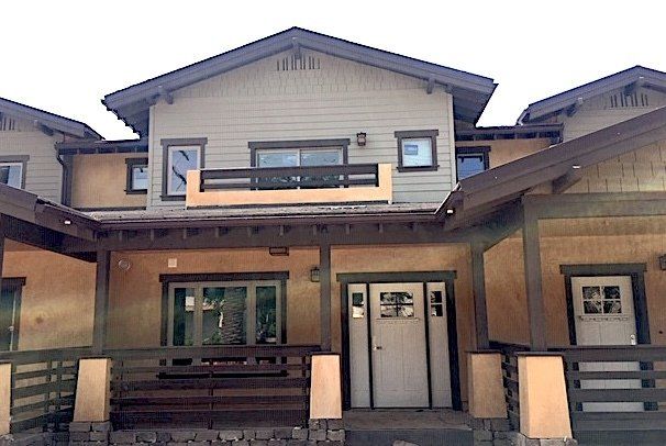 Lamanda Court