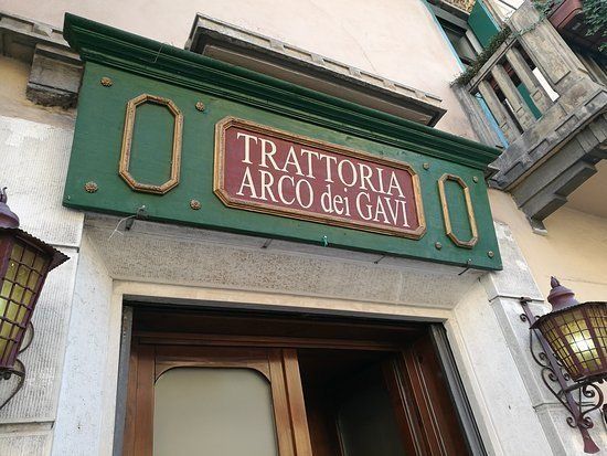 insegna della trattoria