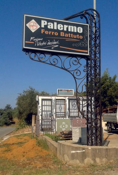 Insegna esterna