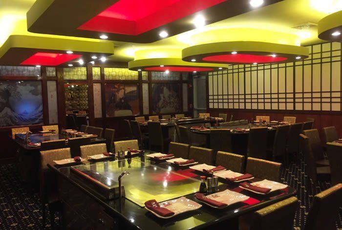 Fuji Sushi & Hibachi dining room