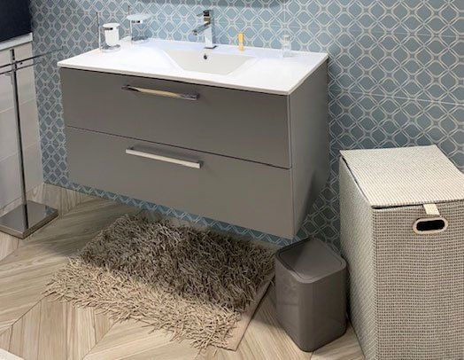Arredo bagno e pavimenti