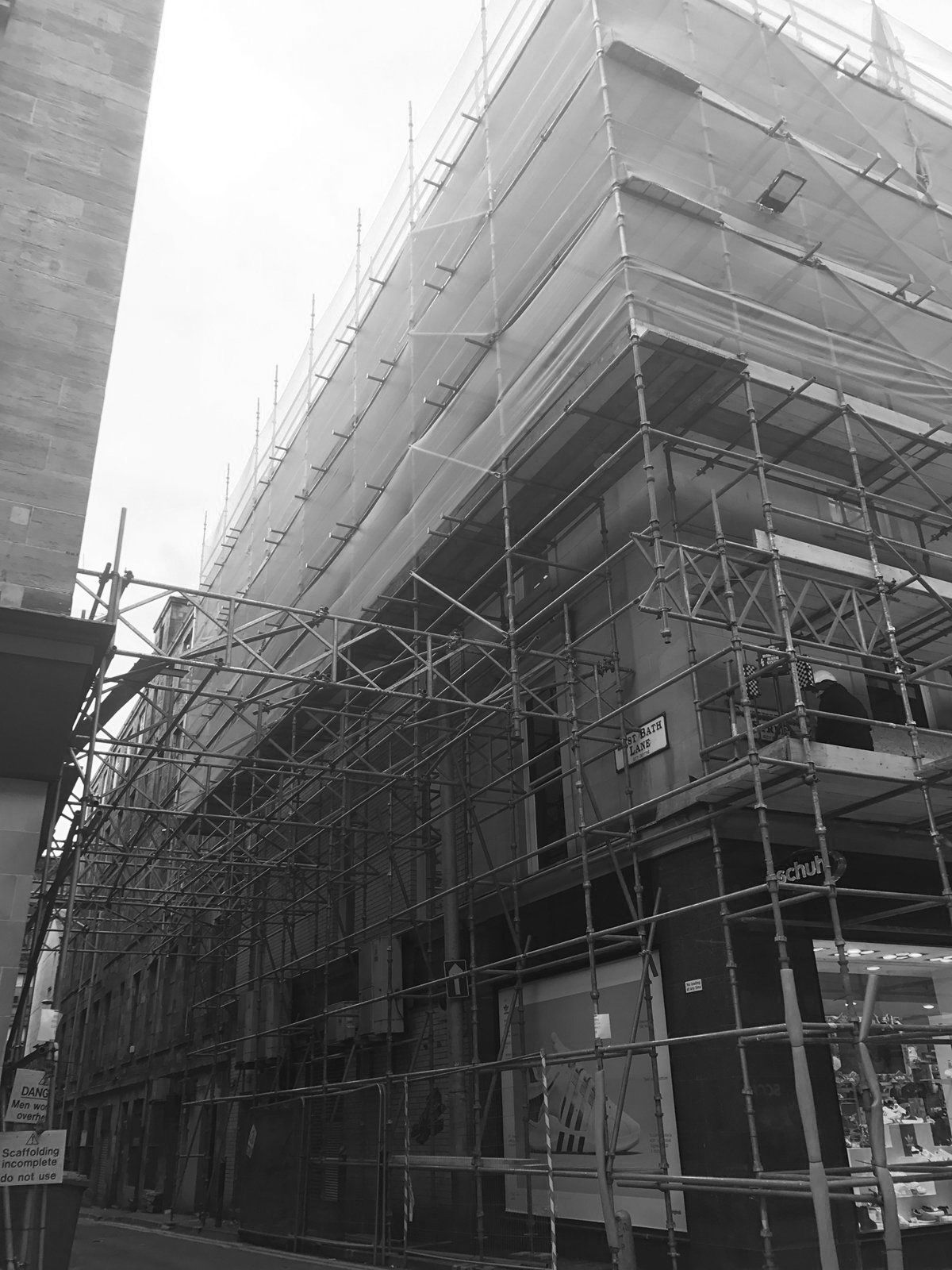 SPECIALIST DESIGN STRUCTURES