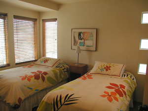 741 Brighton Court twin beds
