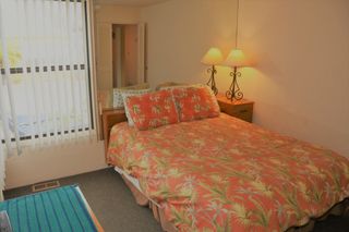 bedroom by drawer