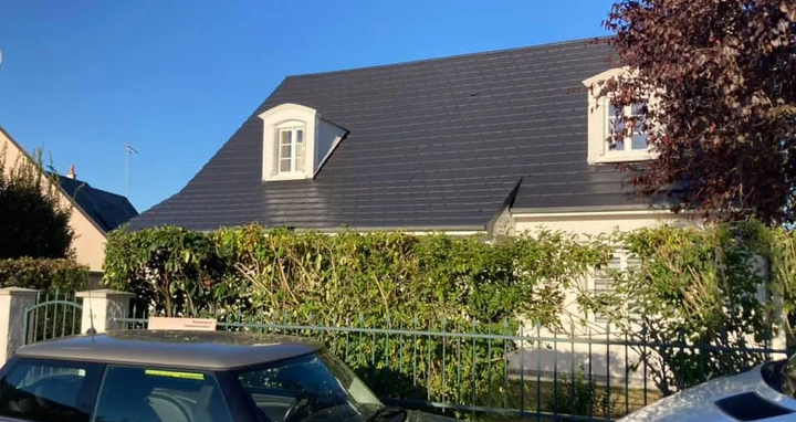 couverture en ardoises de pavillon, posée par notre entreprise toiture en ardoises posée par notre entreprise