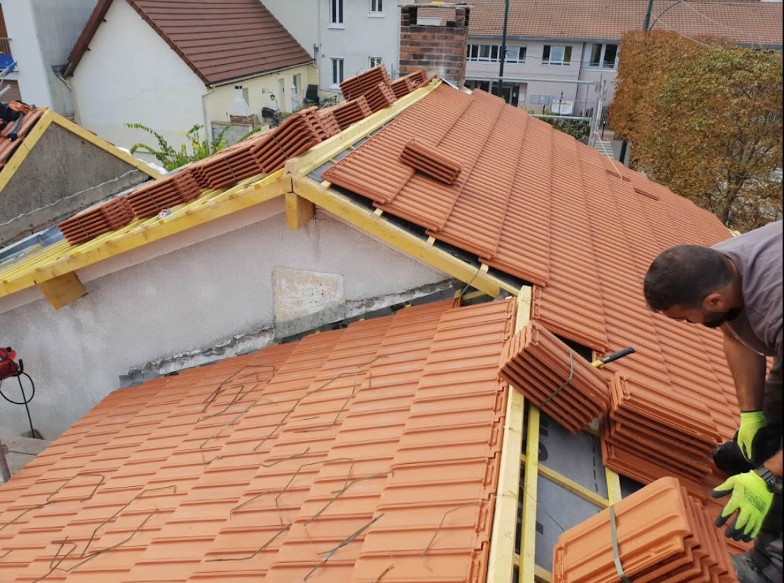 couvreur le havre pose des tuiles sur un pavillon pose de tuiles au havre par notre couvreur