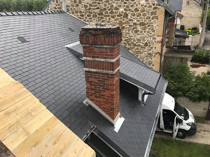 couverture en ardoise près du havre posée par notre entreprise de couverture notre couvreur a posé cette couverture en ardoise près du havre