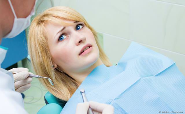 Lachgas-Sedierung für Patienten mit Zahnarztangst und Zahnarztphobie Lachgas-Sedierung für Patienten mit Zahnarztangst und Zahnarztphobie