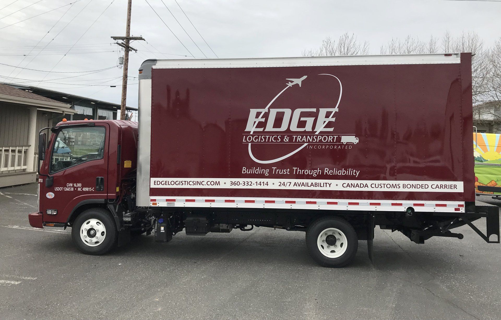 fleet vehicle vinyl graphics on a box truck