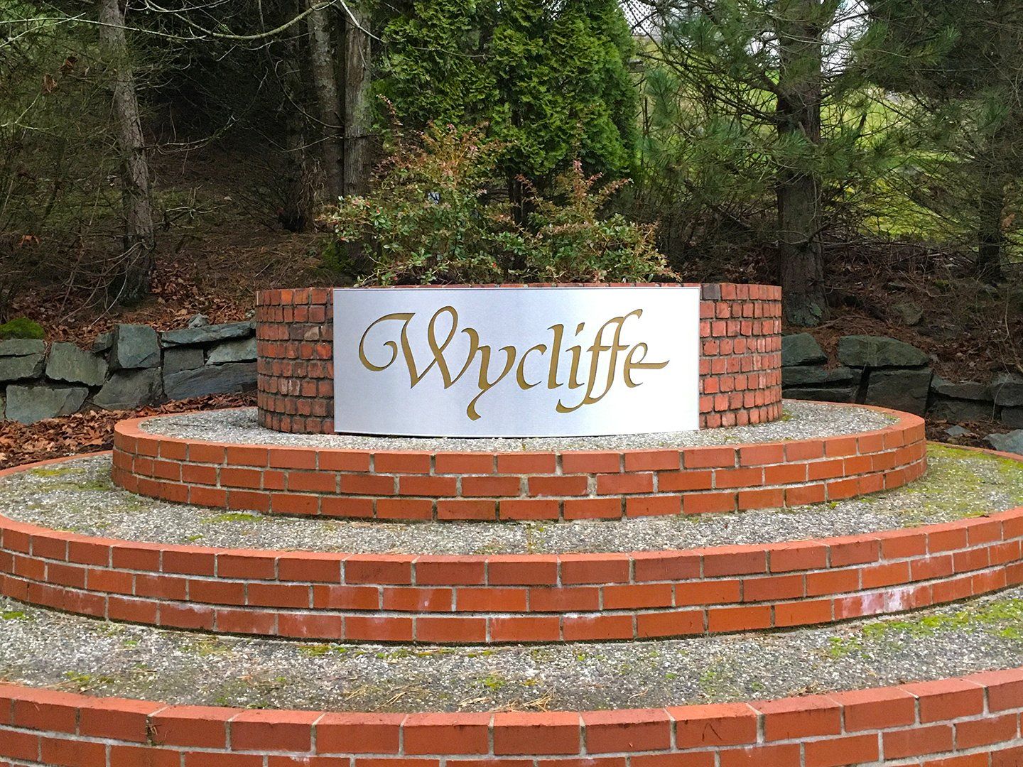 monument sign