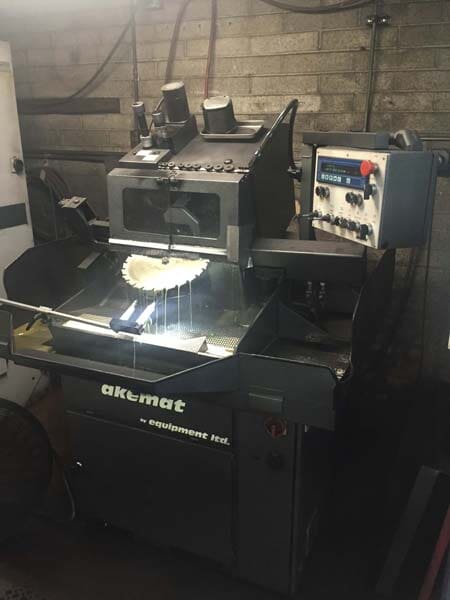 CNC Machine Grinder CNC Machine Grinder