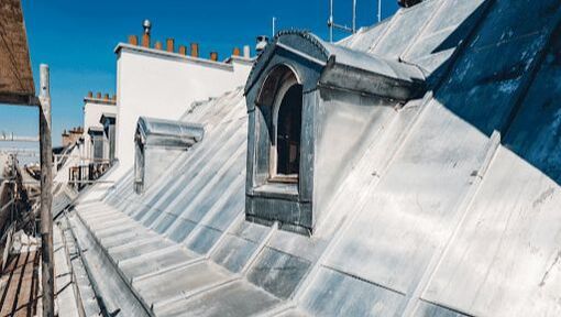 toiture à rénover par notre couvreur Paris à Paris 75004 toiture à rénover par notre couvreur Paris à Paris 75004