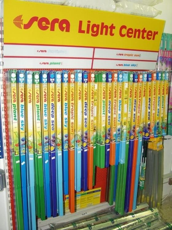 assortimento lampade per acquari  a marchio SERA