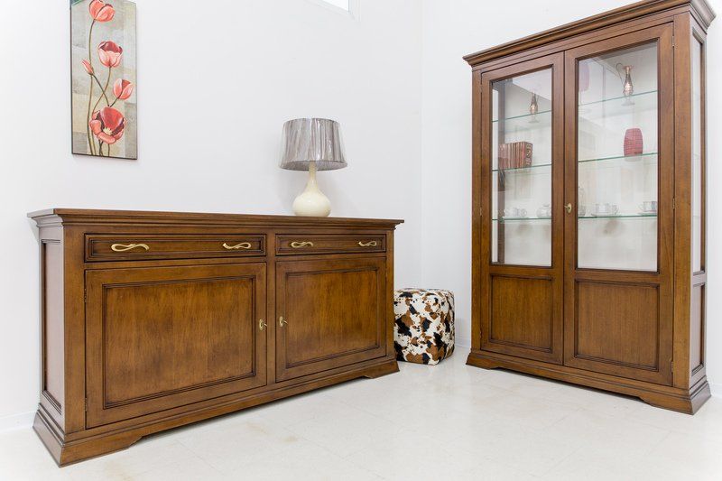 mobili stile classico