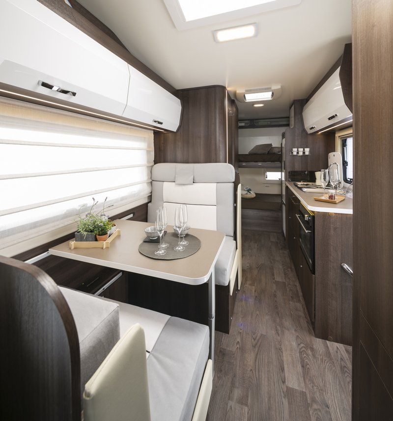 6 berth luxury motorhome in Europe - zefiro 675