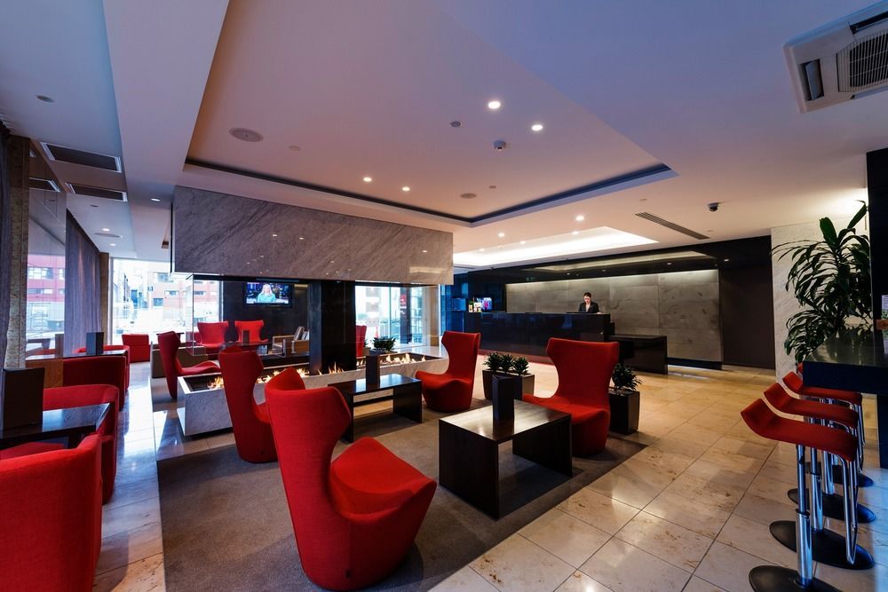 Faisal, Rendevous Hotel