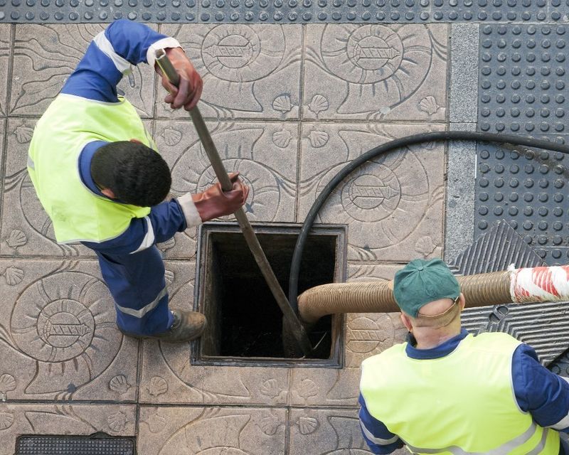 cleaning of septic tank