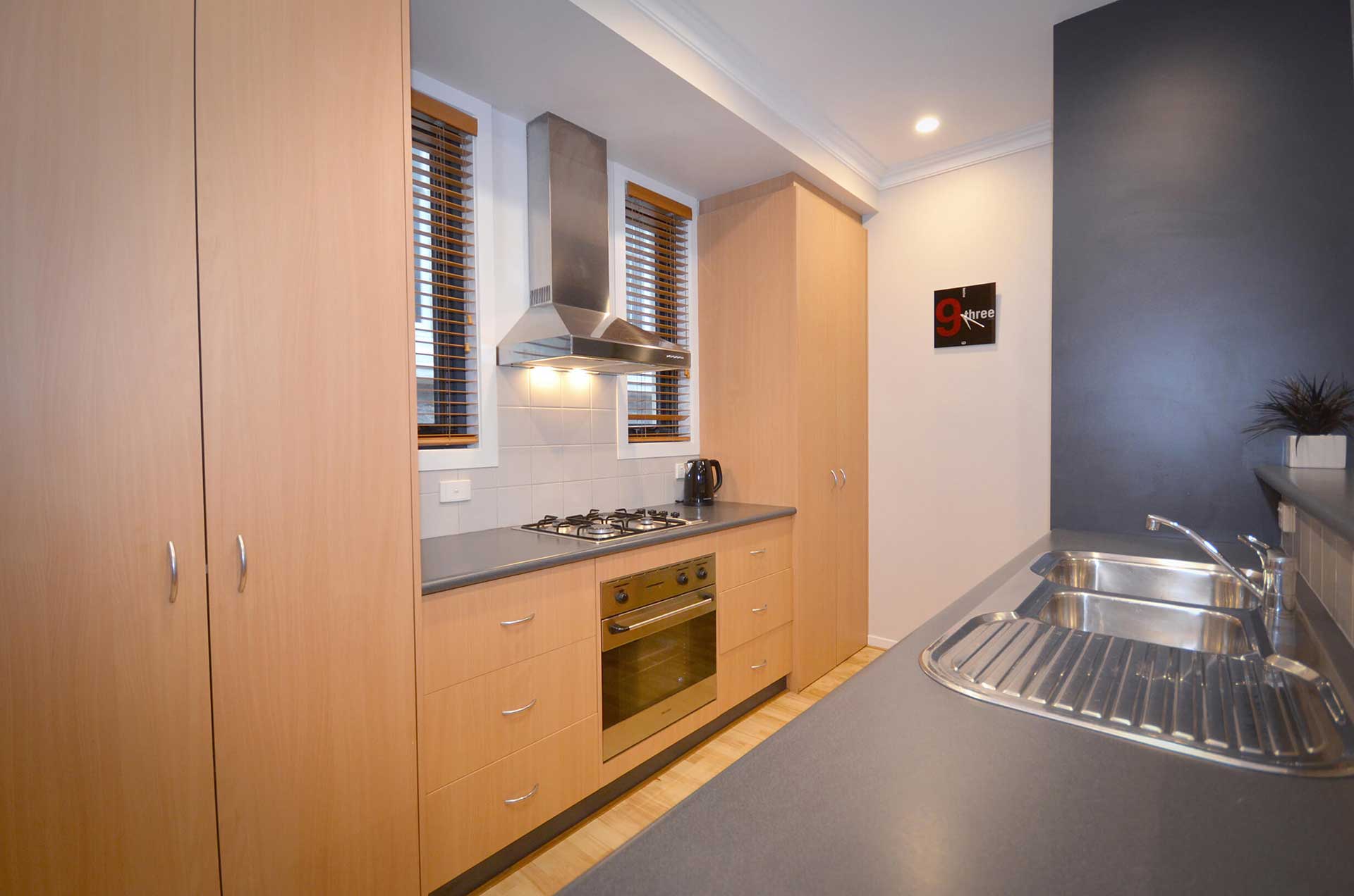 Ballarat Accommodation - Unit 4 - Kitchen
