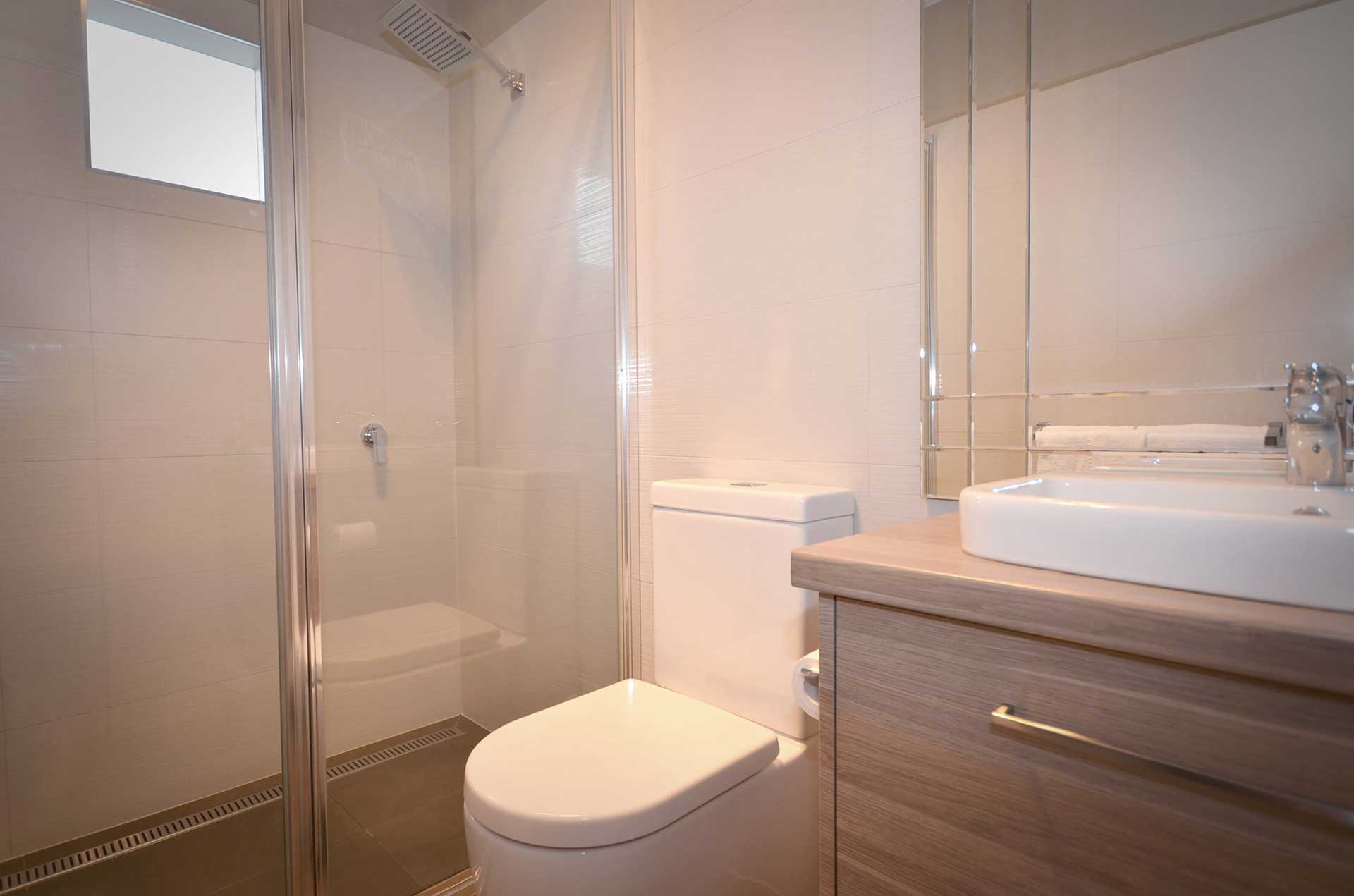 Ballarat Accommodation - Unit 7 - Bathroom