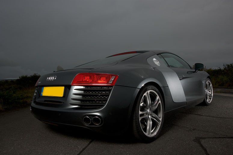 AY9G6K AUDI R8 SILVER 2008