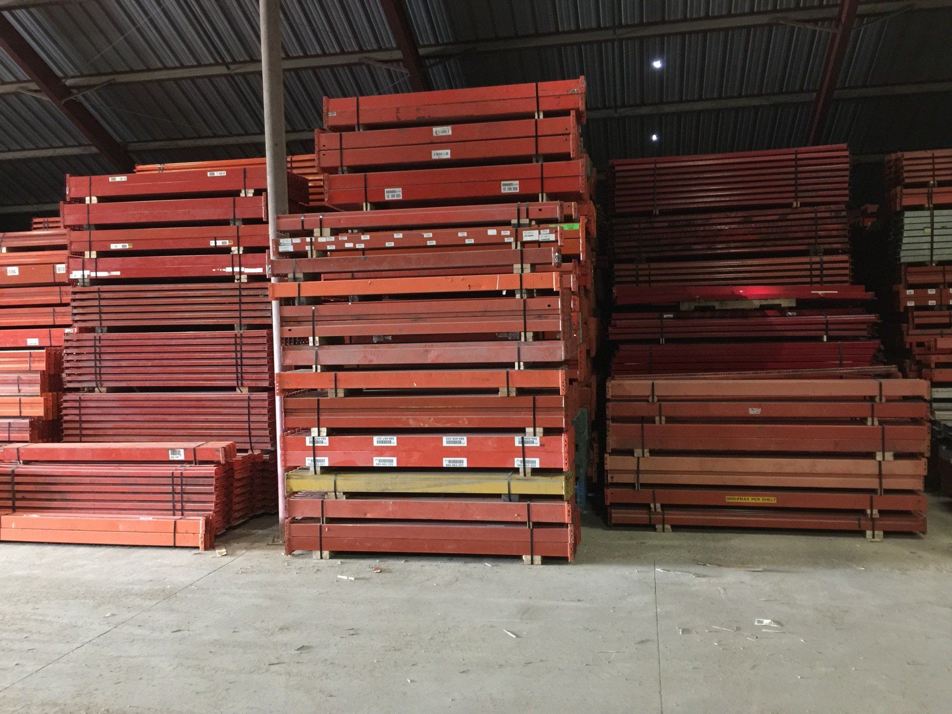 Large inventory of used pallet racking in stock - Image 5
