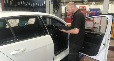 car mechanic