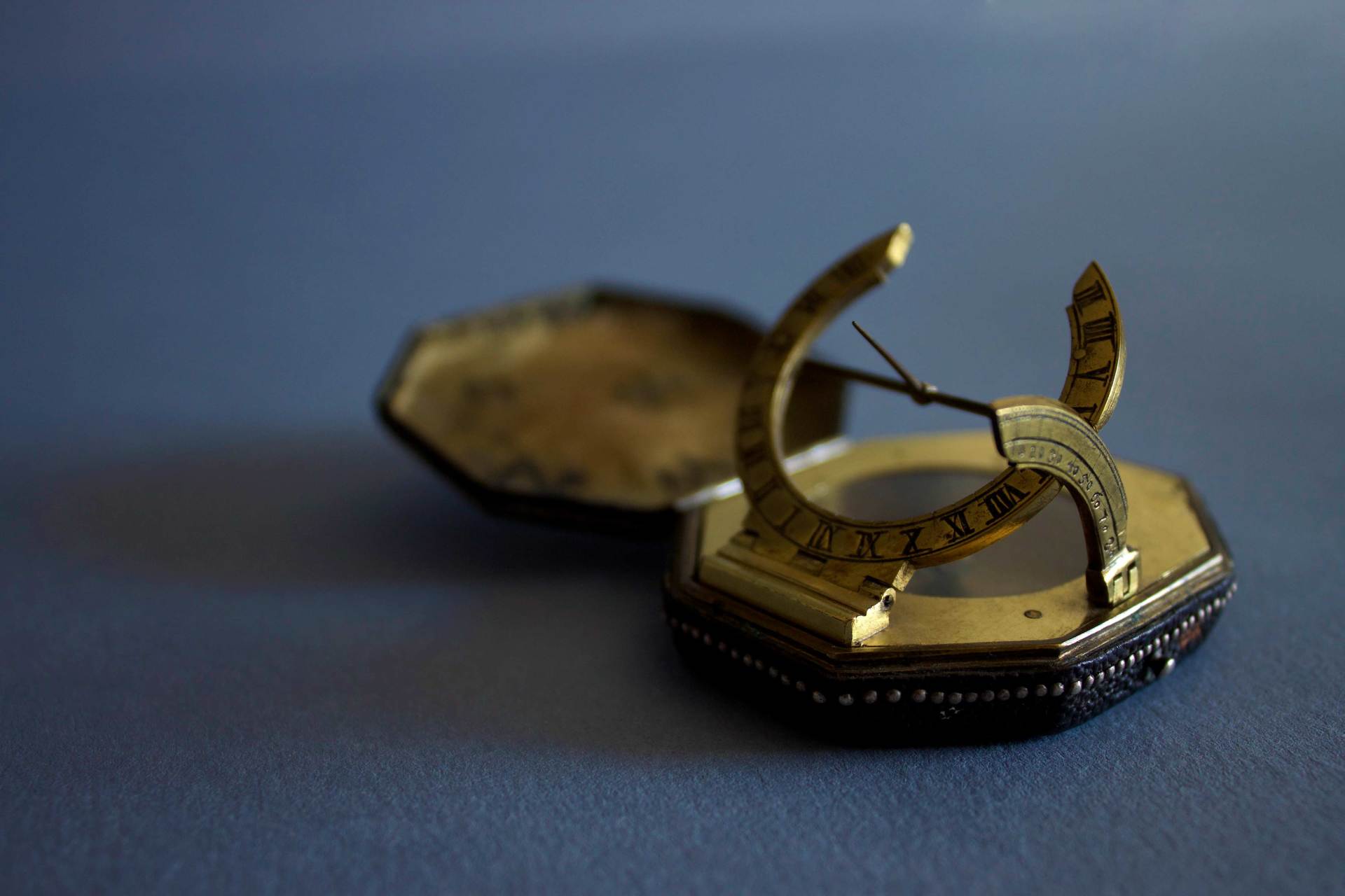 Orologio solare equatoriale