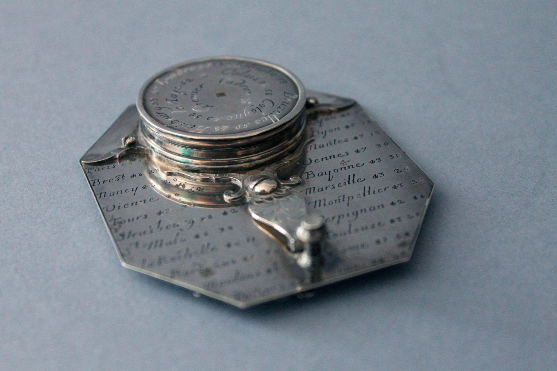 Orologio solare orizzontale