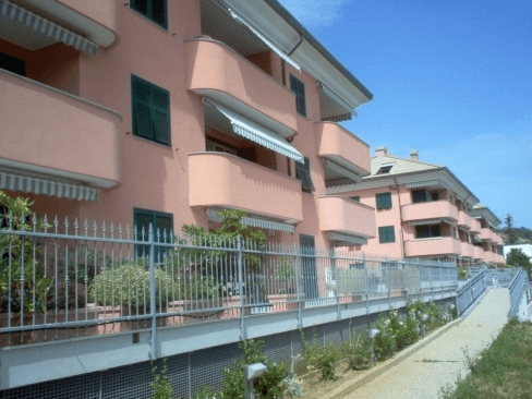 Installazione tende da esterni per ville