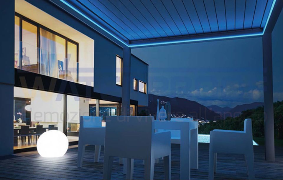 pergola con illuminazione notturna
