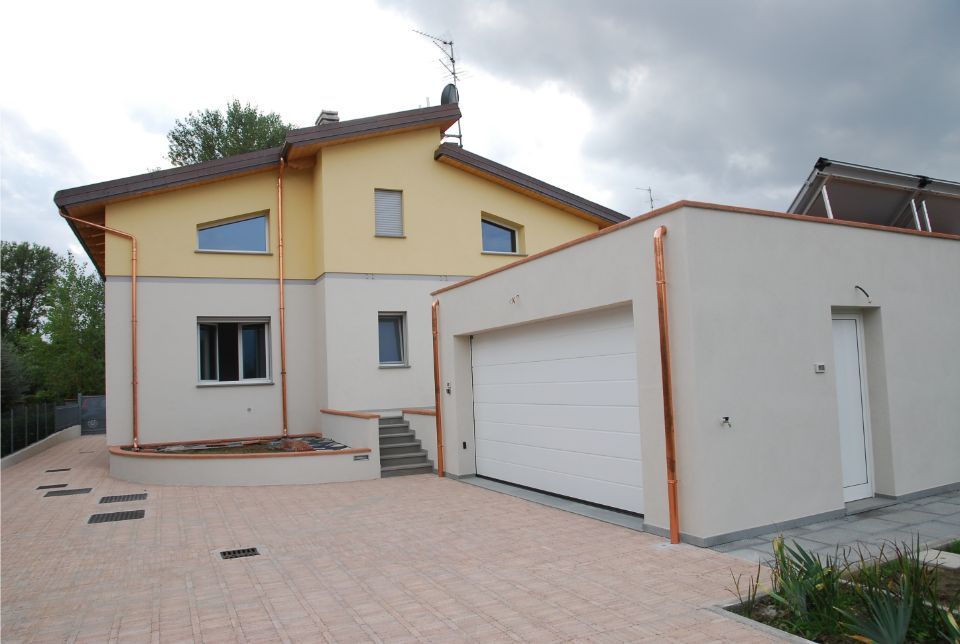 serranda per garage a scorrimento