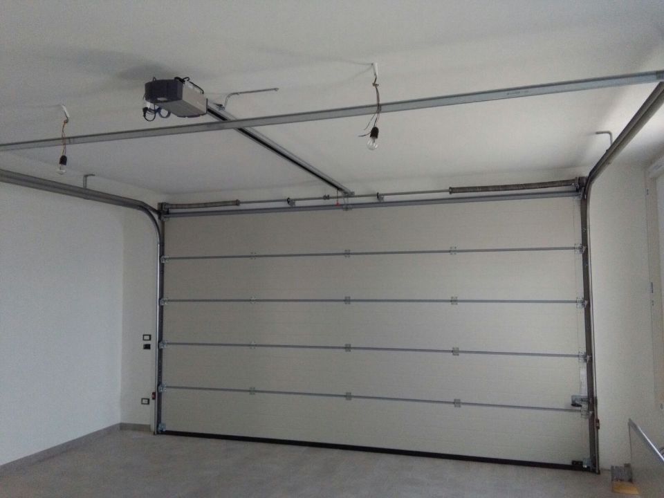 portone per garage avvolgibile dall'interno