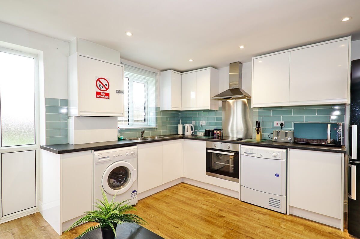 Harl_F_Kitchen_d