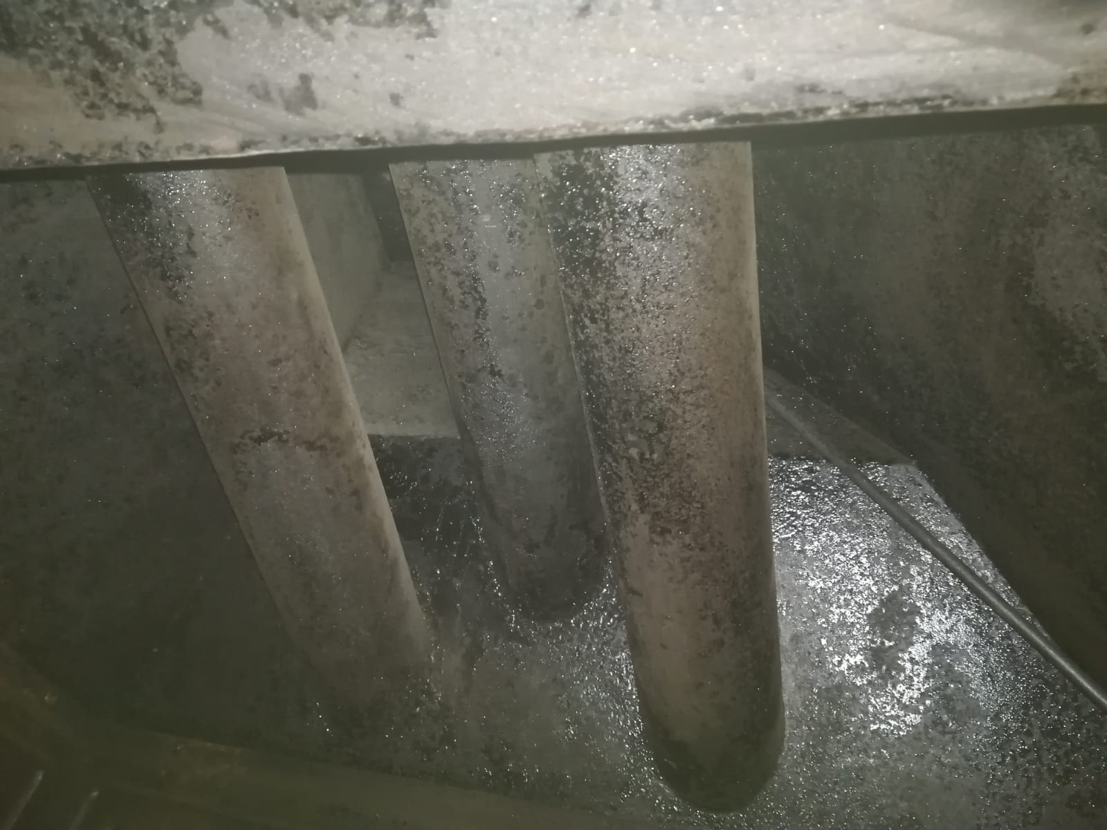 Pulizia termocamino: l'eliminazione delle incorastazioni di catrame