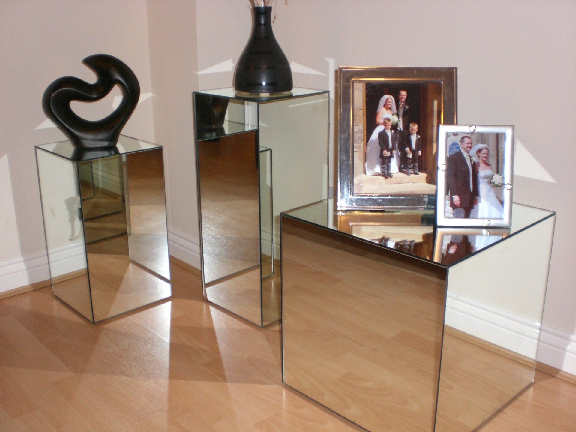 Personalised mirrors