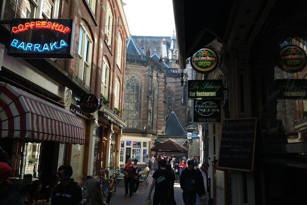 Amsterdam essen und trinken Bars