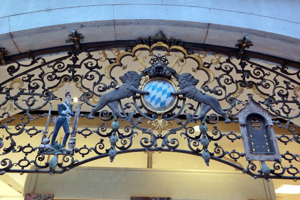 München Sehenswürdigkeiten Wappen Bayern