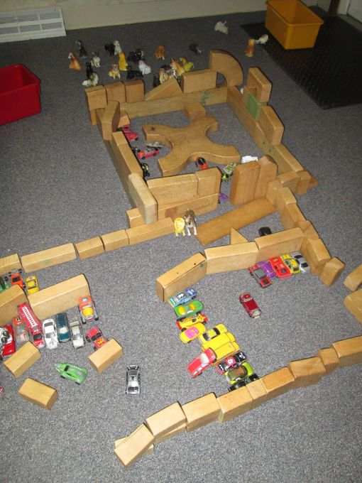 Children playing with their teacher - Nursery school in Medford, NJ