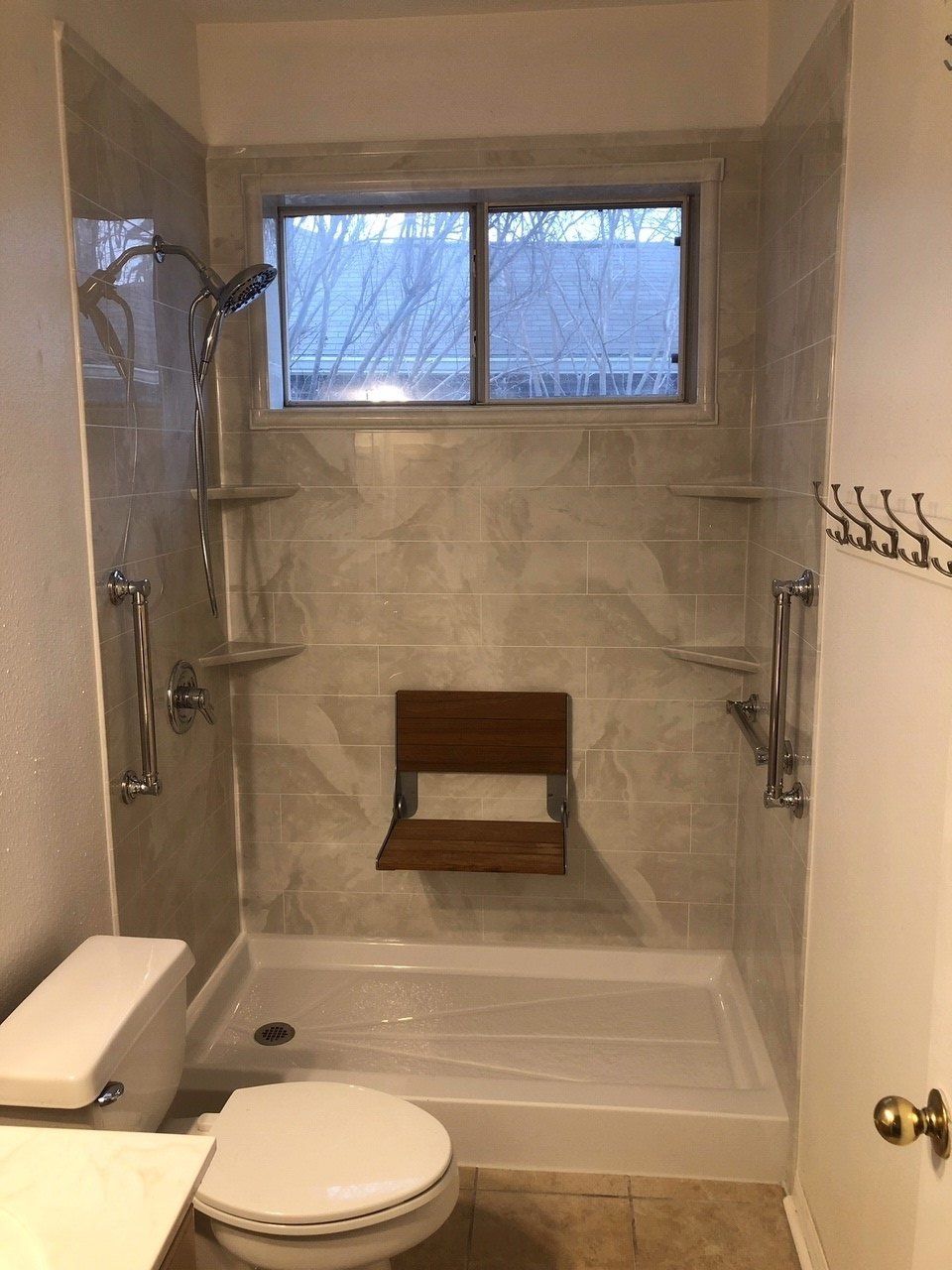 Walk In Shower with Foldable Chair and Grab Bar