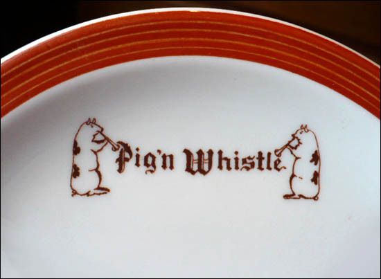 Rare 1930's Plate from the Pig'n Whistle