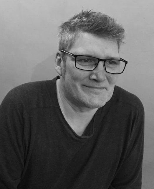 Simon - Owner/Stylist